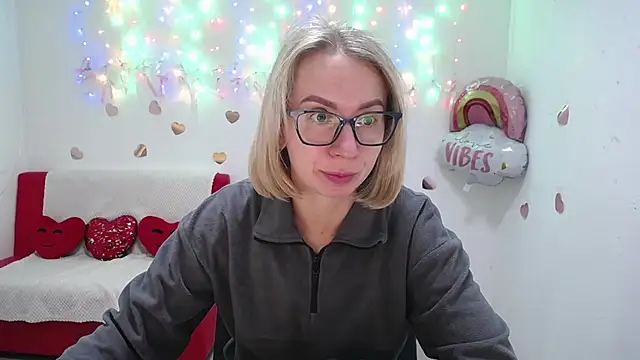 VasilisaSii online show from September 2025 05:01:02 AM