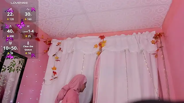 Snapshot of AliaAsad chatting on November 2025 12:27:01 PM AliaAsad online show from November 2025 12:27:01 PM