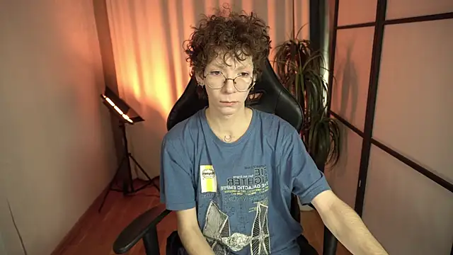 Snapshot of TommieH chatting on February 2025 05:48:02 AM TommieH online show from February 2025 05:48:02 AM