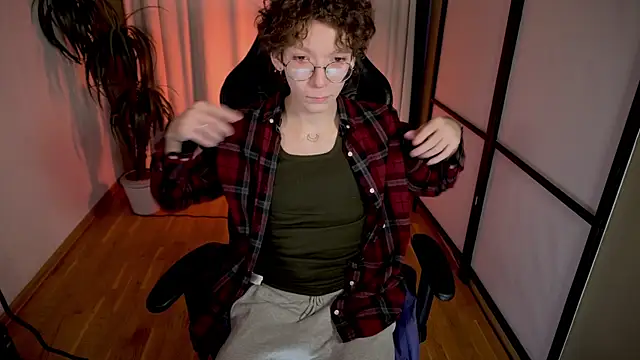 Snapshot of TommieH chatting on February 2025 05:45:01 AM TommieH online show from February 2025 05:45:01 AM