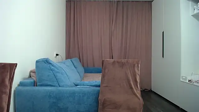 LinaSparks online show from February 2025 03:04:02 PM