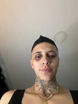 Snapshot of _PhillipBrown chatting on December 2024 09:35:01 PM PhillipBrown online show from December 2024 09:35:01 PM