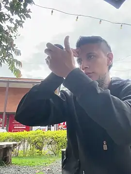 Snapshot of _PhillipBrown chatting on February 2025 01:18:02 PM PhillipBrown online show from February 2025 01:18:02 PM