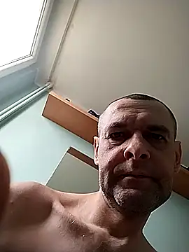 Andrzej-M online show from November 2025 01:02:01 PM