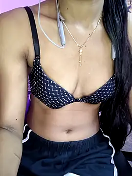 Snapshot of Miakhalifatamil chatting on October 2025 03:03:02 AM Miakhalifatamil online show from October 2025 03:03:02 AM