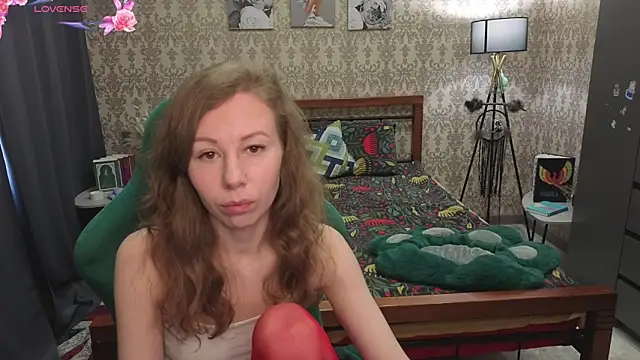 Lill Mary online show from March 2026 03:19:01 AM