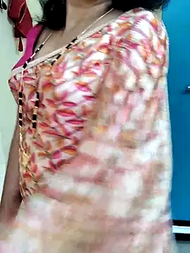 Snapshot of anuradha1432 chatting on November 2025 07:05:02 AM anuradha1432 online show from November 2025 07:05:02 AM