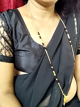 Snapshot of anuradha1432 chatting on November 2025 09:25:01 AM anuradha1432 online show from November 2025 09:25:01 AM