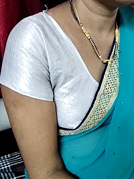 Snapshot of anuradha1432 chatting on November 2025 08:47:01 AM anuradha1432 online show from November 2025 08:47:01 AM