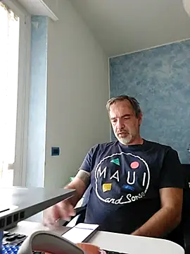 Snapshot of Marcolino183 chatting on May 2026 07:27:01 AM Marcolino183 online show from May 2026 07:27:01 AM