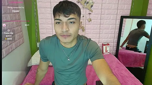 dylan fun18 online show from December 2024 03:11:01 PM