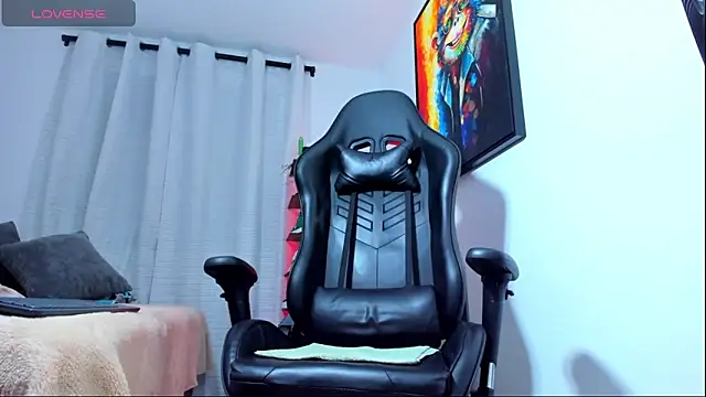 aronvillegas online show from October 2025 01:22:01 AM