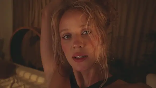 Snapshot of HeyBananas chatting on January 2025 08:30:01 PM HeyBananas online show from January 2025 08:30:01 PM