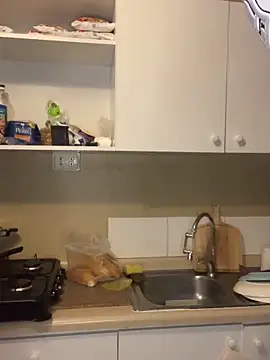 WhiteWomen online show from November 2025 11:04:02 PM