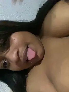 Snapshot of vic_pretynhaa chatting on January 2025 04:18:02 AM vic pretynhaa online show from January 2025 04:18:02 AM