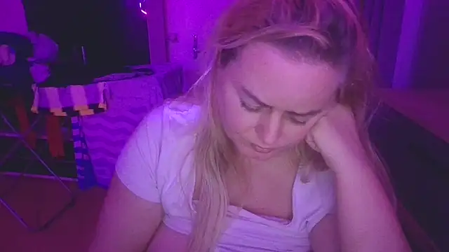 Snapshot of Meliss_Official9 chatting on March 2025 08:51:01 PM Meliss Official9 online show from March 2025 08:51:01 PM