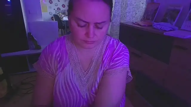 Snapshot of Meliss_Official9 chatting on November 2025 06:13:01 AM Meliss Official9 online show from November 2025 06:13:01 AM