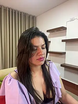 Alice Biel online show from March 2025 03:51:01 AM