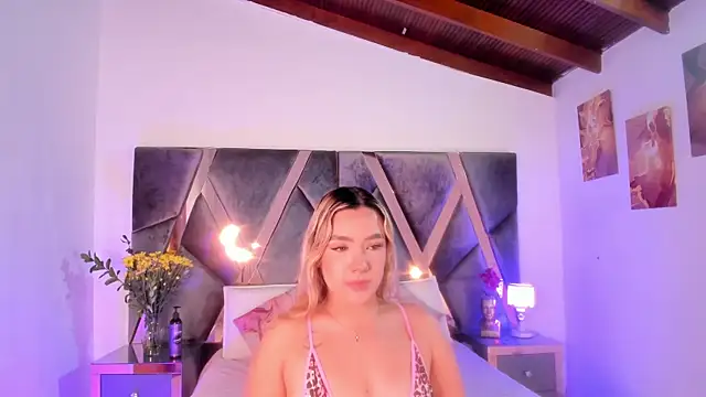 Sofi Vasquez online show from December 2025 08:48:02 PM