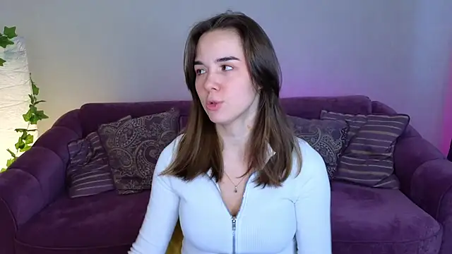 Snapshot of LindaRobertz chatting on January 2025 11:21:02 AM LindaRobertz online show from January 2025 11:21:02 AM