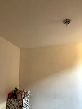 Snapshot of gll3nd4 chatting on December 2024 06:28:01 PM gll3nd4 online show from December 2024 06:28:01 PM