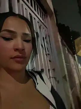 Snapshot of gll3nd4 chatting on December 2024 02:19:02 AM gll3nd4 online show from December 2024 02:19:02 AM