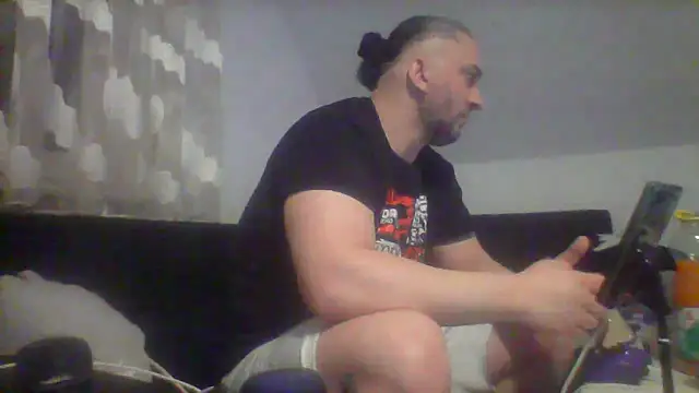 Snapshot of NewyorkDimi chatting on February 2025 11:45:01 PM NewyorkDimi online show from February 2025 11:45:01 PM