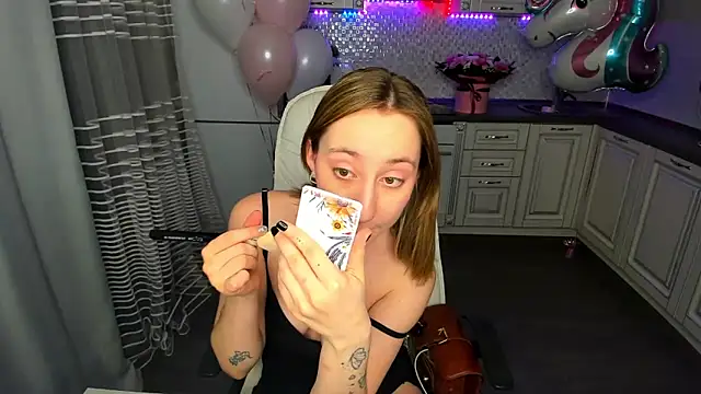 Snapshot of MelodyOfLovee chatting on January 2025 06:42:02 AM MelodyOfLovee online show from January 2025 06:42:02 AM