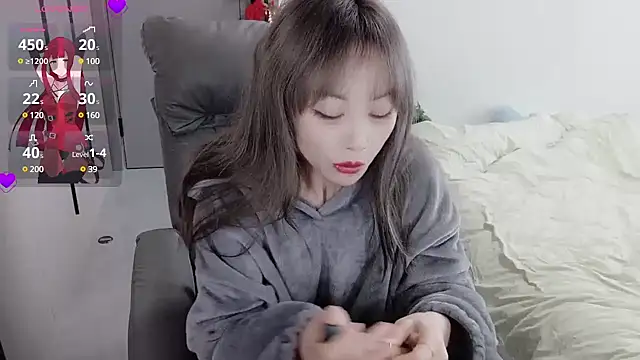 Snapshot of Xiaoyu-G chatting on February 2025 05:03:02 AM Xiaoyu-G online show from February 2025 05:03:02 AM