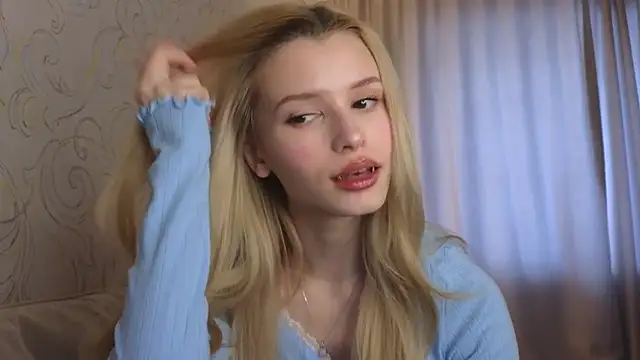 Snapshot of elsa_limerence chatting on February 2026 05:38:01 AM elsa limerence online show from February 2026 05:38:01 AM