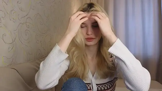 Snapshot of elsa_limerence chatting on February 2026 05:06:02 AM elsa limerence online show from February 2026 05:06:02 AM