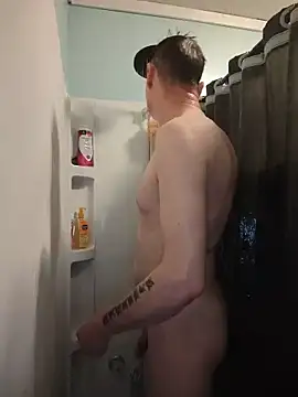 Snapshot of 023Longandjuicy chatting on May 2026 04:32:02 AM 023Longandjuicy online show from May 2026 04:32:02 AM