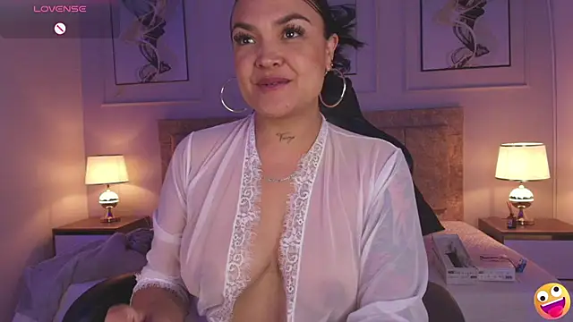 Snapshot of lyn_adamns chatting on February 2025 09:14:02 PM lyn adamns online show from February 2025 09:14:02 PM