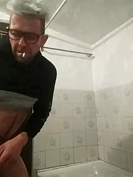 jonyfree1978 online show from February 2025 10:09:01 PM