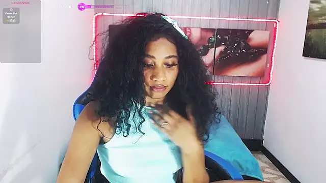  ahsly  online show from January 2025 04:04:01 AM