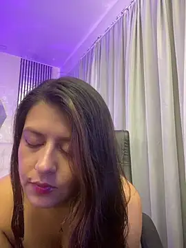 Snapshot of liss_black chatting on May 2026 03:55:02 AM liss black online show from May 2026 03:55:02 AM