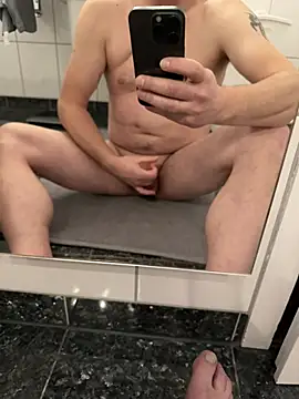 Snapshot of Perry_devot chatting on February 2026 06:50:01 PM Perry devot online show from February 2026 06:50:01 PM