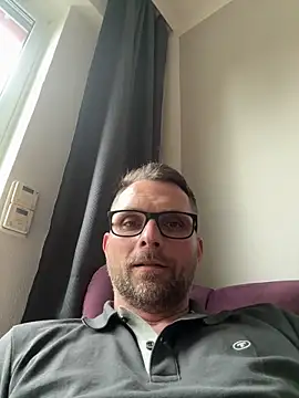 Perry devot online show from May 2026 06:06:01 PM