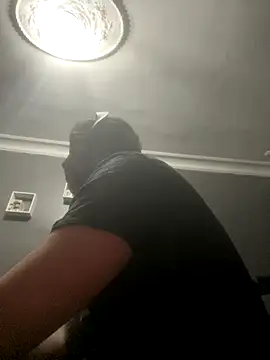 Snapshot of Choco3838 chatting on November 2025 08:22:01 PM Choco3838 online show from November 2025 08:22:01 PM