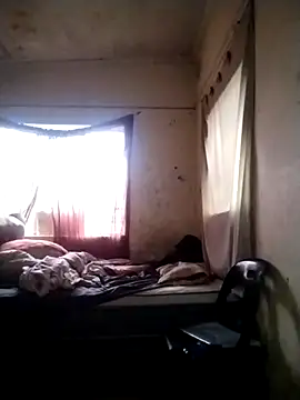 Snapshot of Polygamist chatting on February 2025 04:33:02 AM Polygamist online show from February 2025 04:33:02 AM