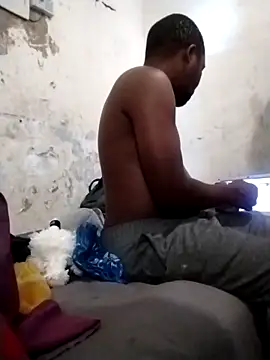 Polygamist online show from February 2026 05:11:01 AM