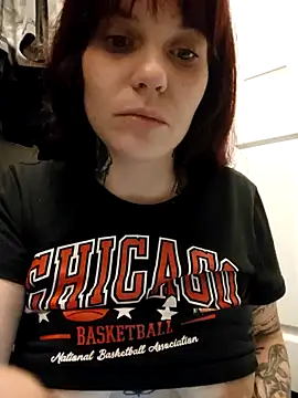 Mercedez BaBy online show from February 2025 04:37:01 AM