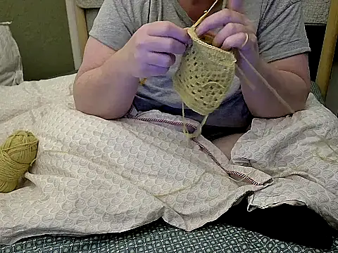 Snapshot of MarthaBriest chatting on December 2025 03:26:02 AM MarthaBriest online show from December 2025 03:26:02 AM