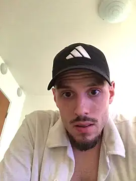 Snapshot of denz9209 chatting on March 2025 07:25:02 AM denz9209 online show from March 2025 07:25:02 AM