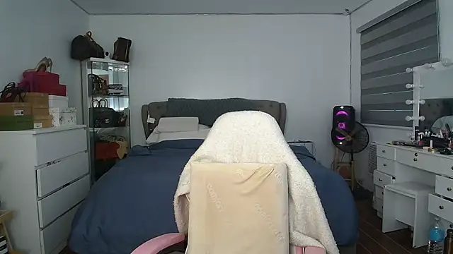 Snapshot of aya_saki chatting on November 2025 08:36:02 AM aya saki online show from November 2025 08:36:02 AM