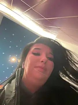 Snapshot of Tisha_Busty chatting on November 2025 01:11:02 PM Tisha Busty online show from November 2025 01:11:02 PM