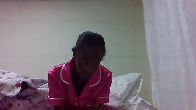 Snapshot of sweets_80 chatting on June 2026 04:44:01 PM sweets 80 online show from June 2026 04:44:01 PM