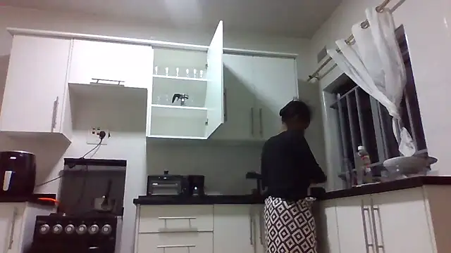 Snapshot of sweets_80 chatting on June 2026 03:22:01 AM sweets 80 online show from June 2026 03:22:01 AM