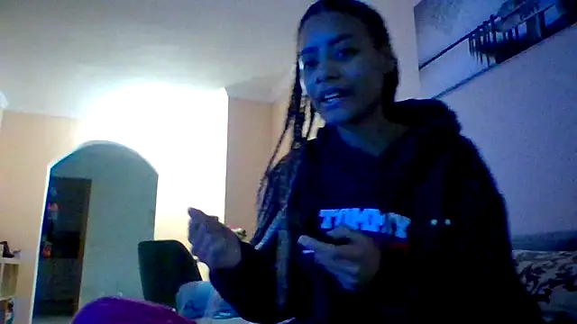 Snapshot of morena-399 chatting on December 2024 11:04:01 PM morena-399 online show from December 2024 11:04:01 PM