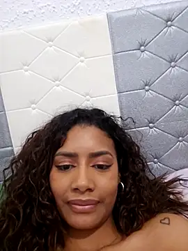 Snapshot of morena-399 chatting on February 2026 09:43:01 PM morena-399 online show from February 2026 09:43:01 PM